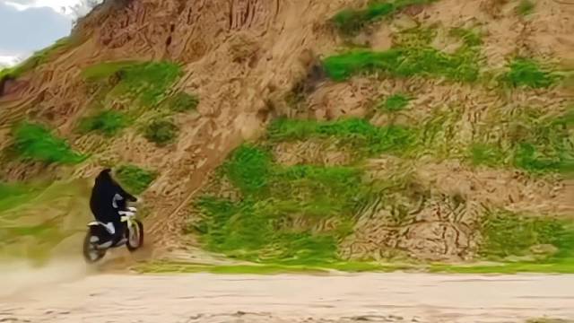 风总有一刻会停止，但热爱不会#极限运动 #越野摩托车 #山地越野 #专业动作请勿模仿