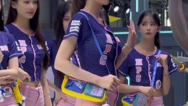 #高颜值美女 #好身材好气质 #女神 #大长腿 #气质美女