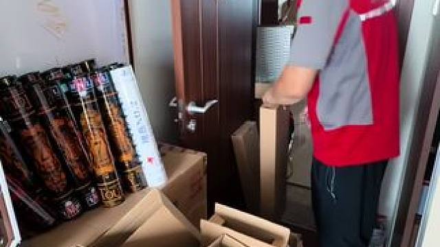 8月5号之前的球拍都已经发走 收到球拍的小伙伴，评论区晒一下，谢谢#羽毛球装备 #羽毛球#羽毛球拍