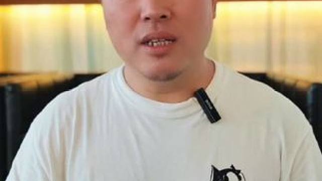 问界M8纯电版新增的内饰配色太绝了，还有打开副驾的那个主动安全，太贴心了。#问界M8纯电 #问界m8