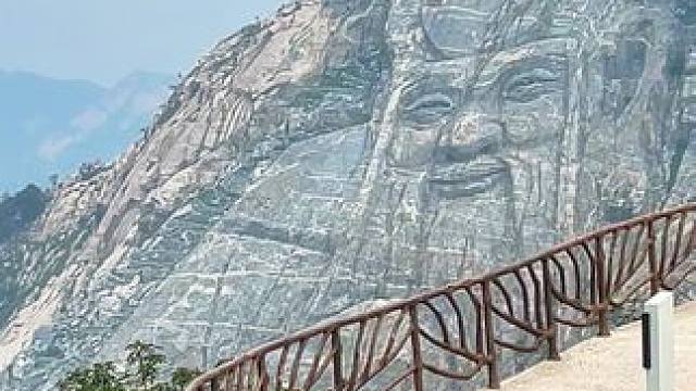 作为山东人总要来看蒙山老寿星一眼吧~不为别的，只为平安健康~ 蒙山寿星巨雕，获世界吉尼斯纪录，三百名