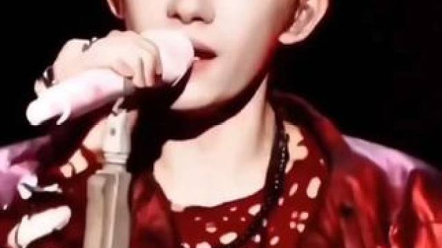 易烊千玺上海演唱会《四字歌》四字哥就该唱四字歌. #易烊千玺#四字歌#易烊千玺上海演唱会