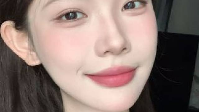 丝雾无花果妆｜ins好气血感我悟了 #雅诗兰黛丝雾小金管 #雅诗兰黛382  #美妆分享  #口红试