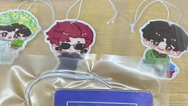 十个勤天卡通Q版香薰片挂件双面印花，好闻不刺鼻，好似被温柔拥抱#十个勤天缺一不可 #十个勤天做大做强