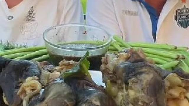 泰国大叔 #我的乡村生活 #创作者扶持计划 #农村美食记录生活 #原创视频 #纯天然绿色食品