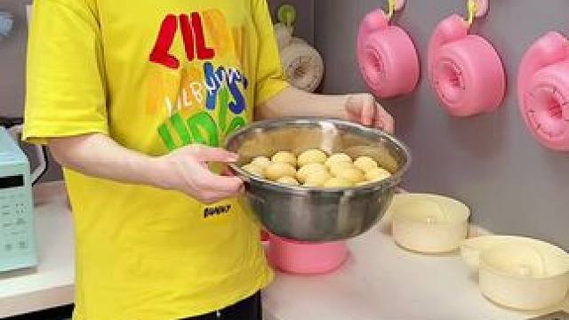 蜗牛自动清洗篮 有了它，以后洗水果可就太方便了，自动洗干净还能自动沥水，#沥水篮  #厨房好物  #