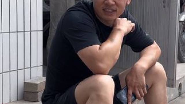 真是谈了个大买卖！调侃老爸这签不签合同，老爸无奈讲了讲心里话 #装修 #工程款 #家庭 #日常vlo