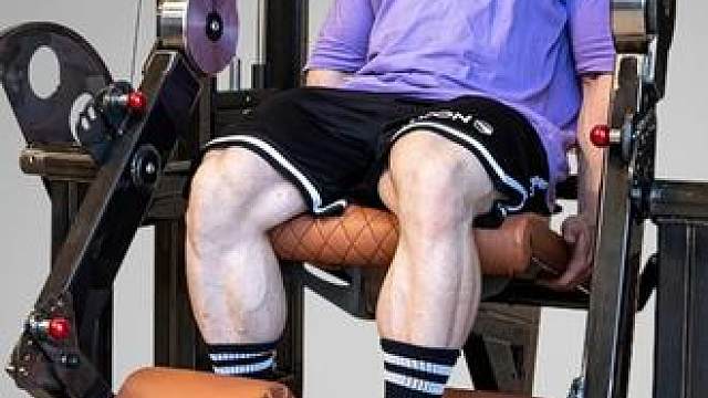 伸膝腿部伸展练习方法与计划详解 #健身 #腿部训练 #下肢力量 #膝关节 #力量训练