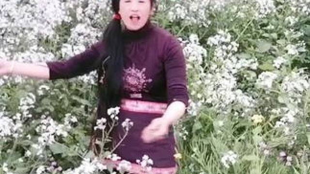 山卡卡里的农村大姐学费了开直播每天收获满满您还在恐播怕播不敢开播开播了不知说什么吗#记录真实生活 #