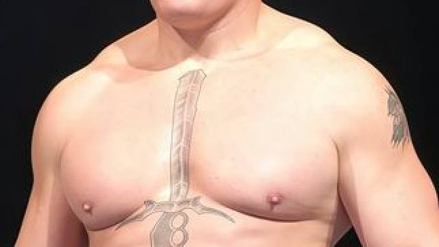 罗门出师不利惨遭布洛克当场暴打！莱斯纳vs伦斯，精彩比赛上！ #WWE #布洛克莱斯纳 #罗门伦斯 