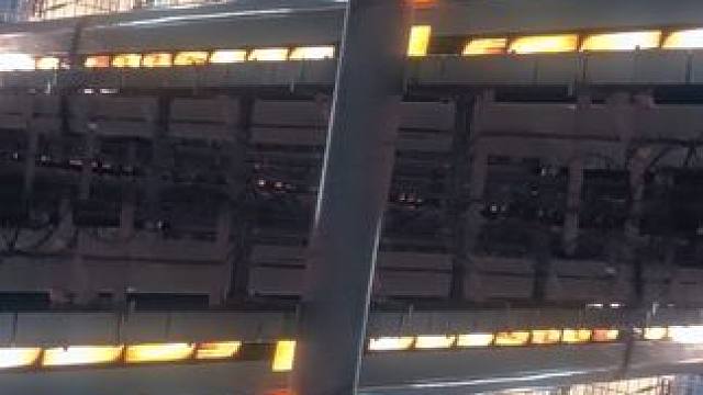 在深圳看见了无限列车 #鬼灭之刃无限列车 #深圳 #无人机