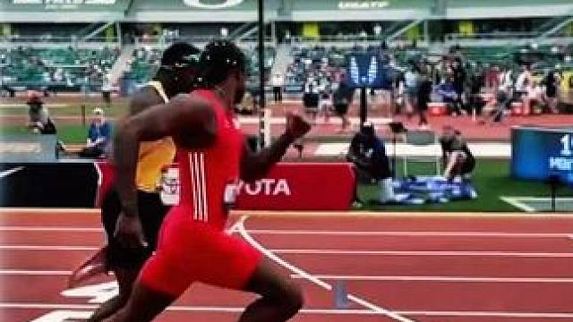 World Leading
#田径 #比赛现场 #莱尔斯 #200米 #贝德纳雷克