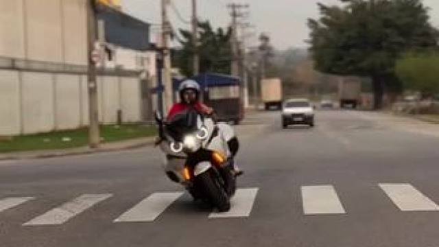 k16算是让这哥们玩明白了 #摩托车 #机车