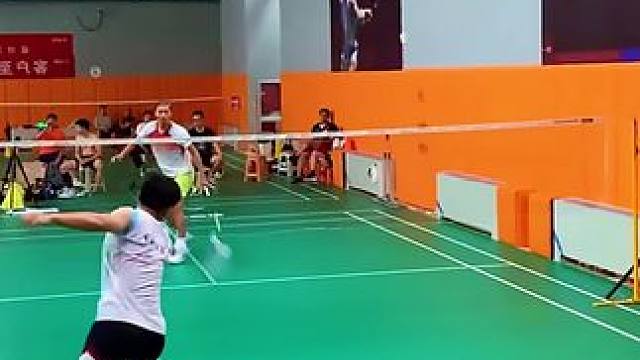 羽毛球 跨级就是碾压吗#中羽分级 #生命在于运动一起锻炼吧 #羽毛球日常训练 #体育精神 #享受羽毛