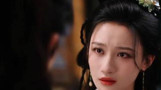 原来年少的白月光，竟一直在自己的身边默默守护。#东方卫视宫墙厌