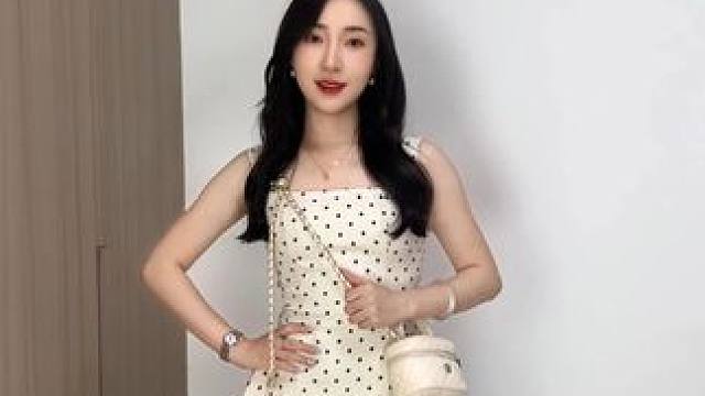 我的公主穿上她！谁懂这条波点连衣裙的含金量啊！ #公主裙 #虞书欣穿搭 #波点裙 #甜美穿搭 #明星