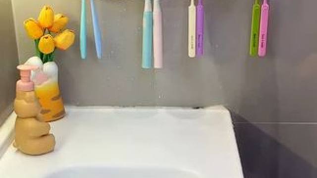 牙刷置物架 终于找到这款可爱螃蟹牙刷置物架，大容量，杯子倒扣沥水干净清爽#牙刷置物架#卫生间好物#实