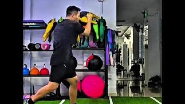 节奏感空击不必太死板、主打一个随心所欲就好~#拳击 #拳击 #自由搏击