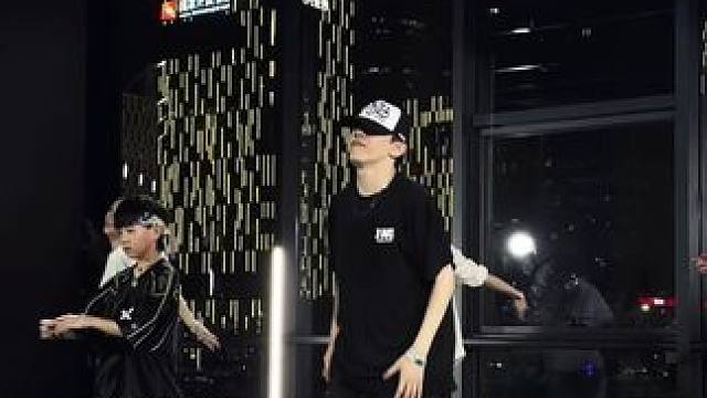 就这个爵怕爽 #飞现编舞 #party4u #原创编舞