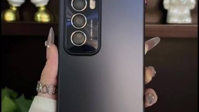 OPPOReno12pro极简风磨砂手机壳，炫彩镜头膜，轻薄 #opporeno12手机壳#oppo