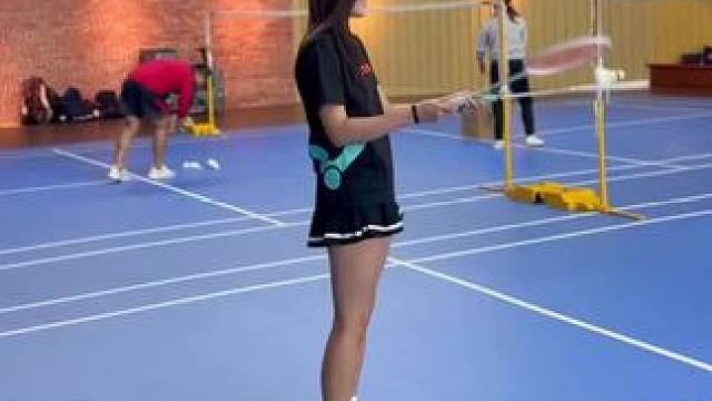 有点可爱#打羽毛球女生 #羽毛球