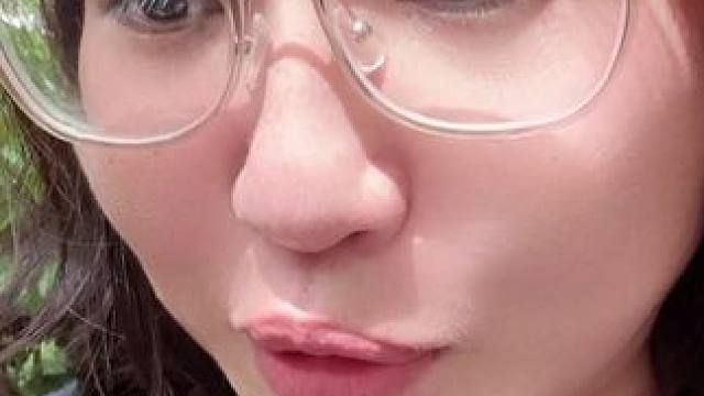 #赵露思替经纪人求职 #万万没想到 #赵露思发现网友送礼物立马下播 #赵露思说工作做一个少一个 #赵