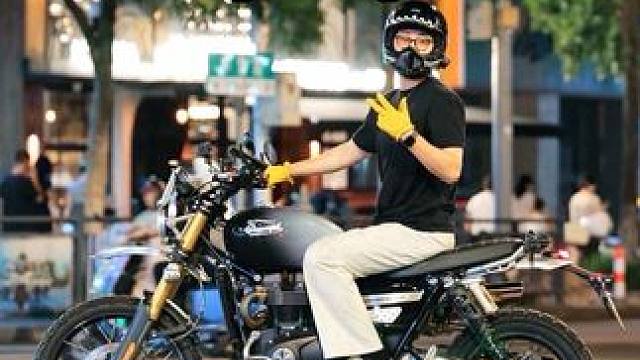 在这座A市的街头，不能没有摩托车～
#机车街拍  #机车摄影 #取消摩托车强制报废 #女骑 #热爱机