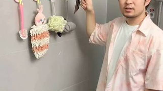 六爪挂钩 这个六爪挂钩真的太好用了，一个就能顶六个衣架来用，拿取方便，一目了然#挂衣架 #六爪挂钩 