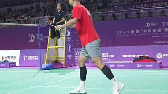 浦锐狂徒700！弓11同款拍框！抗扭极佳 #羽毛球 #狂徒700 #羽毛球拍推荐