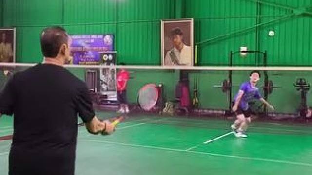 顶流教练#米斯本#羽毛球训练