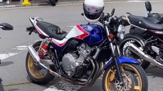 经典车型汇聚一起氛围真的很有韵味 #摩托车 #机车 #摩托车文化 #让骑行成为一种生活