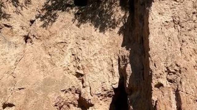 村里的风景，虽平淡，但耐看。也许生活并不便利，却最温暖的治愈。长大后才明白，平凡无奇的小村里藏着最惬