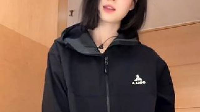 我们两个人之中有两人很帅#女足 #体育生#接力摇  #卡点舞