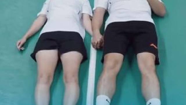 快叫你搭子来拍#羽毛球 #打羽毛球女生#球搭子
