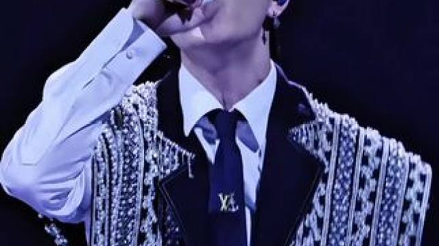 王栎鑫《一个人》“这歌词就是年轻人最好的嘴替” #王栎鑫#一个人#音乐现场#王栎鑫x巡回演唱会