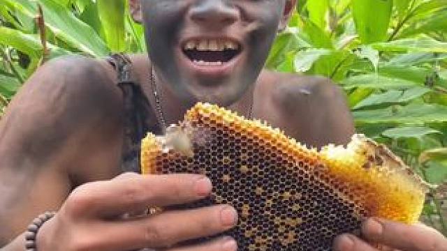 非洲生活 #原创视频 #原始部落 #热带水果 #无籽麒麟西瓜苗