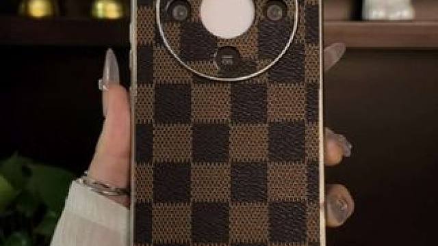 荣耀x70轻奢格纹手机壳，不沾指纹手汗，轻薄又防摔 #荣耀x70手机壳#轻奢手机壳#高级感手机壳#3