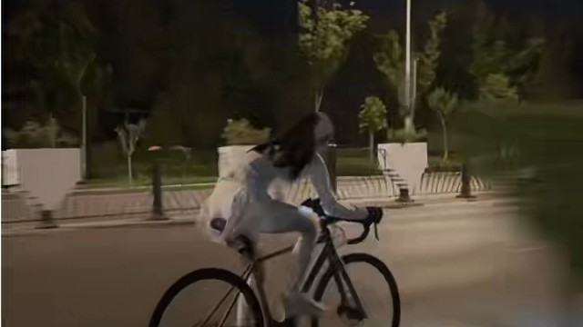 如果没有人陪你浪漫而行，那就让骑行带你乘风而行