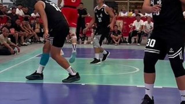 所以这一球到底违例吗？#篮球 #篮球比赛