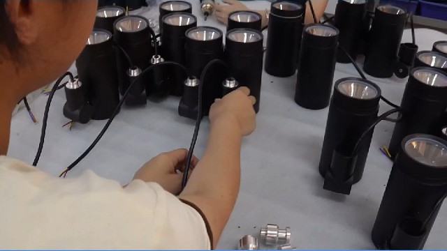 劣质灯定时炸弹！速避坑高品质 LED 光源，寿命长，节能又环保，安装便利，定制售后全#