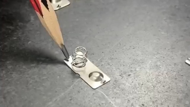 自动化设备生产电池弹片#好工匠电池弹片 #电池弹片 #支持定做各种尺寸