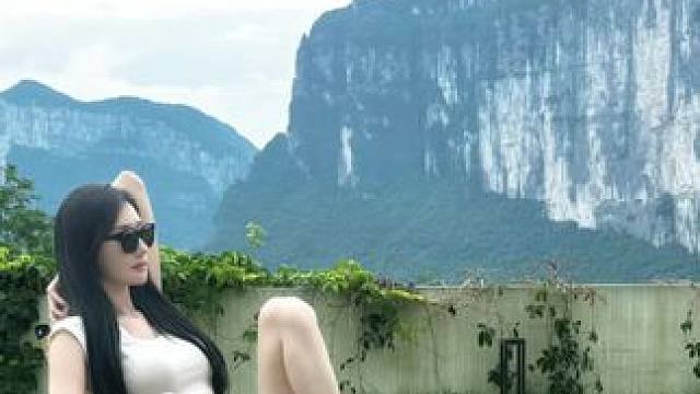 夏山可望 与山为邻 与风作伴