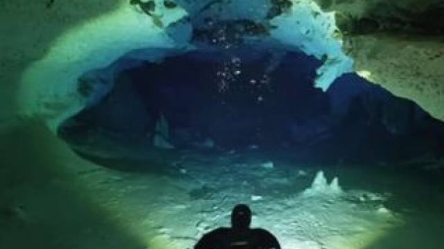 水下洞穴探险 #国外视频分享 #水下摄影 #溶洞探险 #潜水