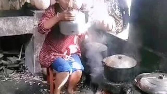 山卡卡里的农村大姐学费了开直播每天收获满满您还在恐播怕播不敢开播开播了不知说什么吗#记录真实生活 #