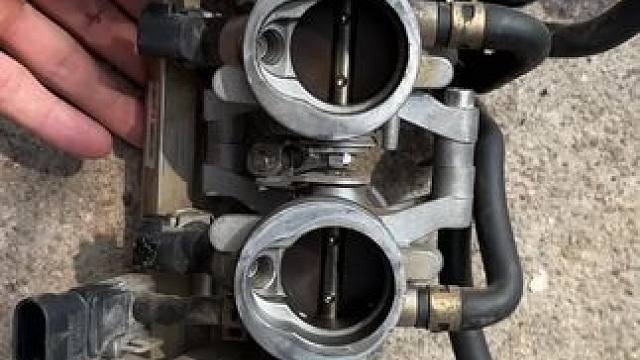 赛600节气门再清洗一个#赛600 #赛600节门清洗