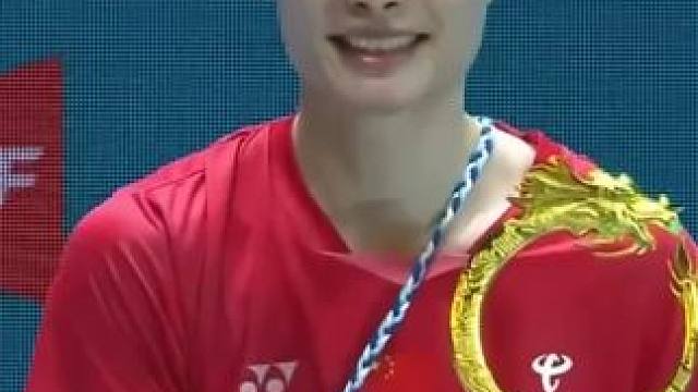 谁是你心目2025年的最佳球员？ #石宇奇 #羽毛球