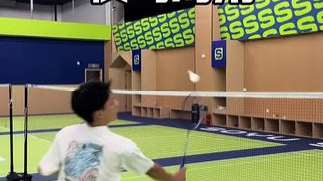 什么玩意！快勾对角你们还不会？
一条视频教会你们！#羽毛球教学 #羽毛球 #小博羽毛球