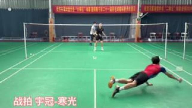 我想说 防守费膝盖#杀球 #羽毛球 #羽球人 #宇冠寒光 #速度进攻拍