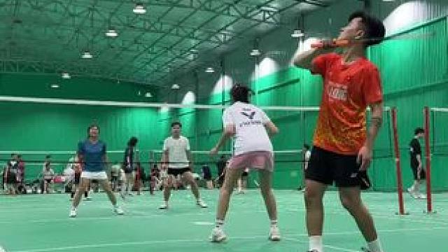 每一拍都很准，躲得很准#羽毛球 #打羽毛球女生 #享受羽毛球带来的快乐