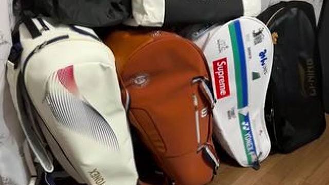 有没有看过打球打得那么精致的男生#享受羽毛球带来的快乐#精致男孩#打球的日常